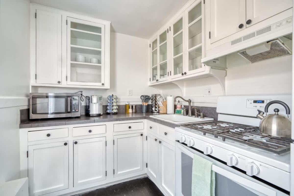 Apartment - La Casa Burnside -local Eateries -shops - Bars
